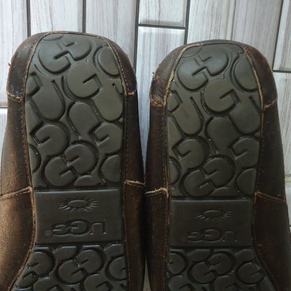 SIZE 11. UGG shearling lined leather slippers/loafers. main image 9